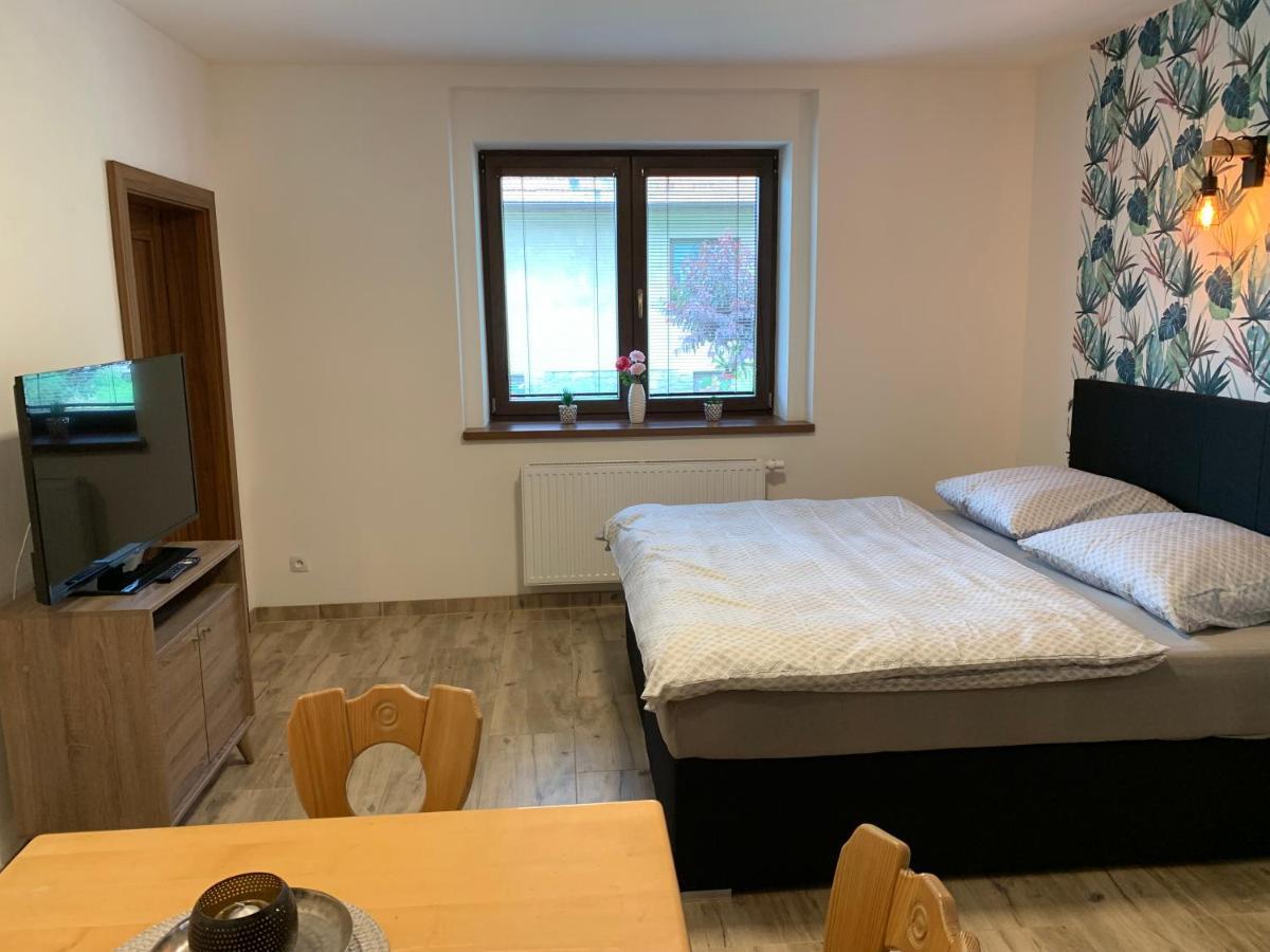 Apartmany Zupanovice Dobris Exterior photo